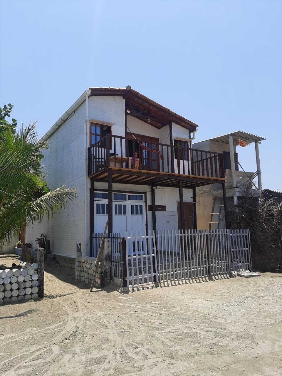 Playa Descalzo Guest house